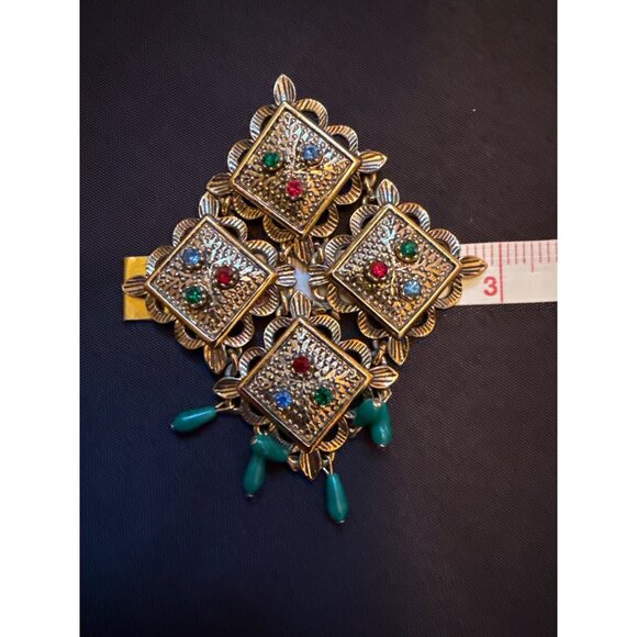 Sarah Coventry Gold Brooch Blue Red & Green Rhinestones Articulated - Picture 5 of 6